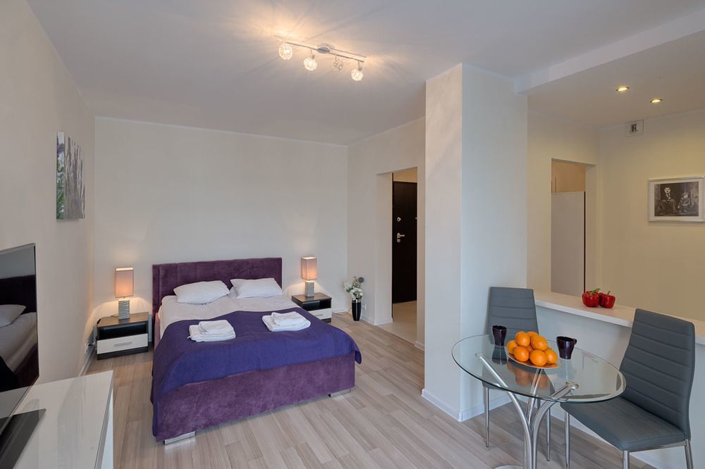 City Aparthotel Ochota Варшава Экстерьер фото