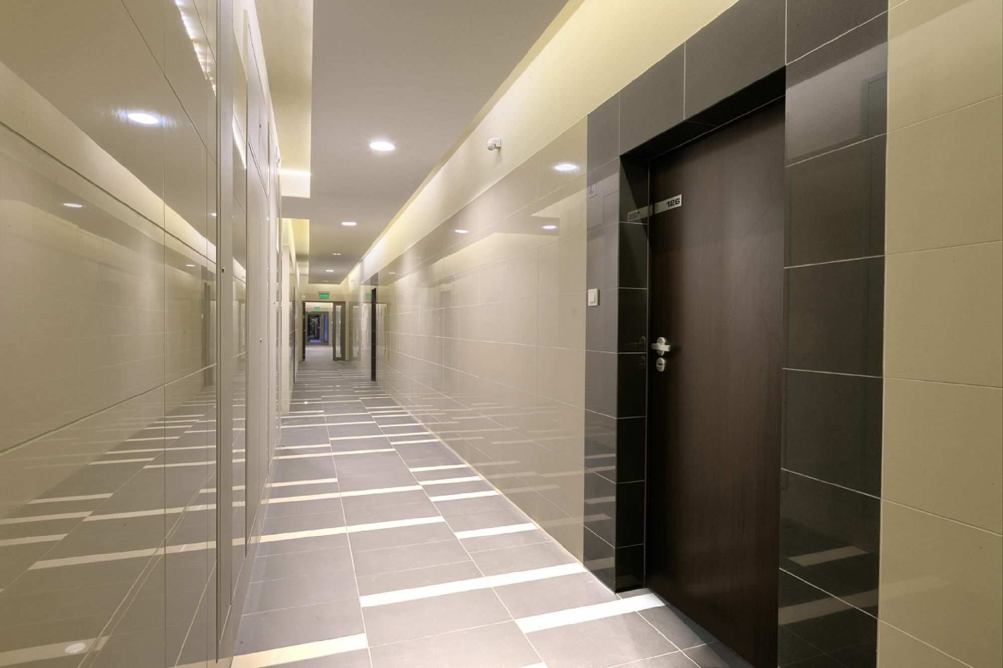 City Aparthotel Ochota Варшава Экстерьер фото