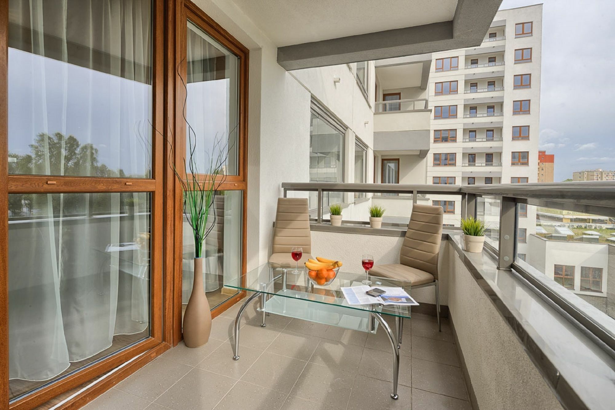 City Aparthotel Ochota Варшава Экстерьер фото